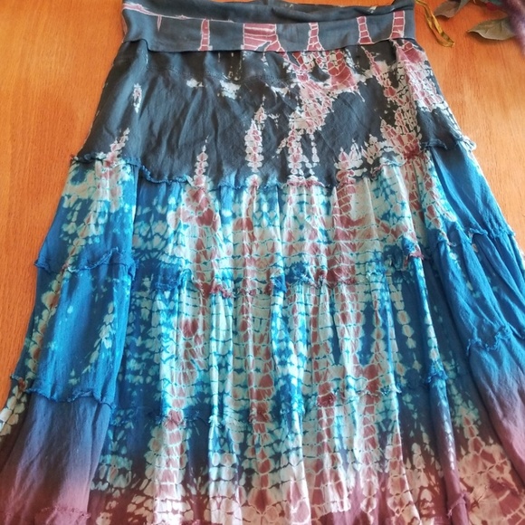 Womens Romeo & Juliet Couture - Picture 3 of 5